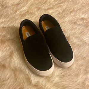 Steve Madden Women’s Slip-On Sneakers - size 6